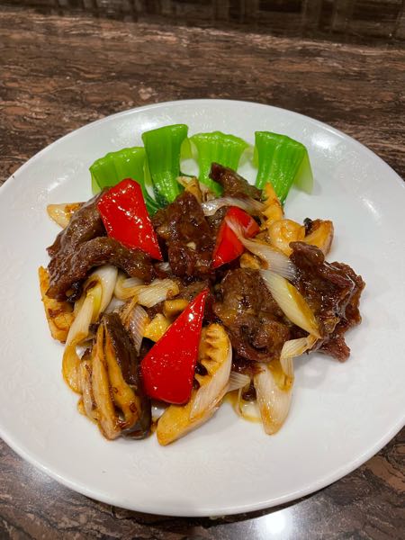 牛肉のＸＯ醤炒め